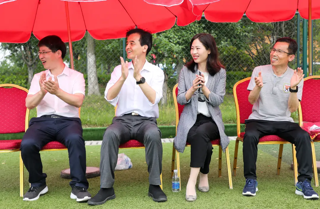 第二届青少年足球联赛赛制规则_青少年校园足球联赛规程_2021青少年足球联赛通知