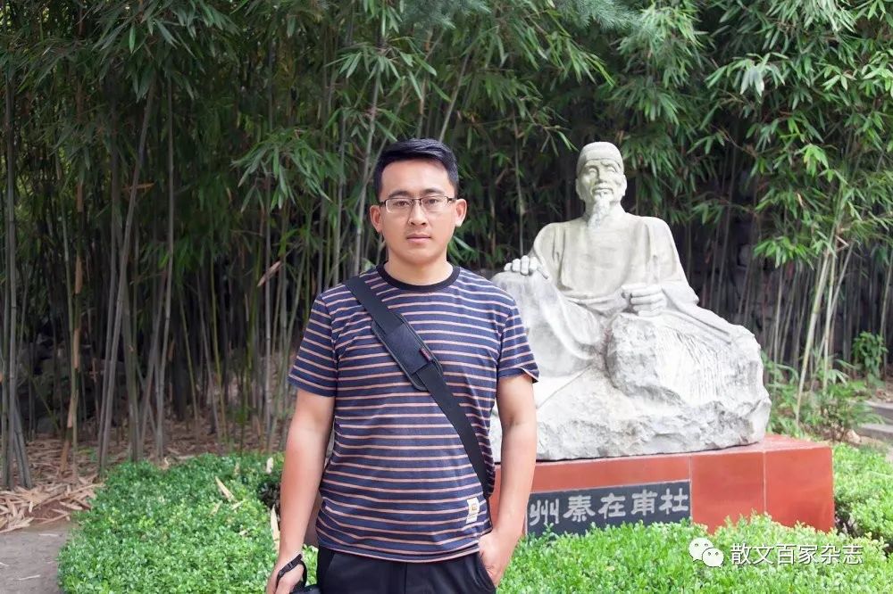 踢足球喝酒小游戏_踢足球酒场规则_踢足球喝酒游戏怎么玩