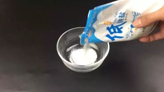 20年家政阿姨教你生活小妙招：一袋食盐轻