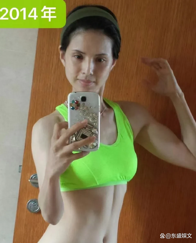 努力健身女明星_健身明星rex_健身明星女神