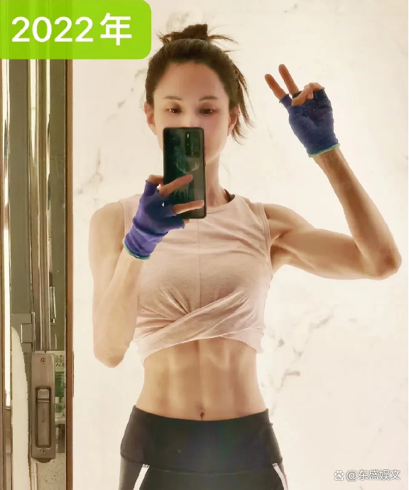 健身明星rex_健身明星女神_努力健身女明星