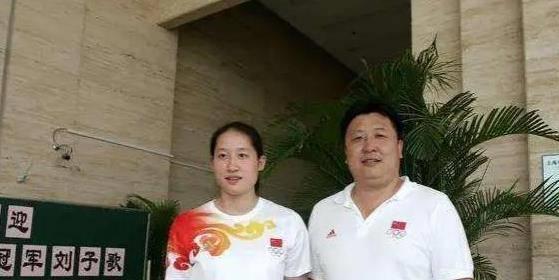 游泳冠军第一人_游泳世界冠军_教游泳的世界冠军叫什么