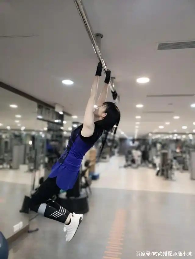 娱乐圈健身女明星_努力健身女明星_健身明星女神