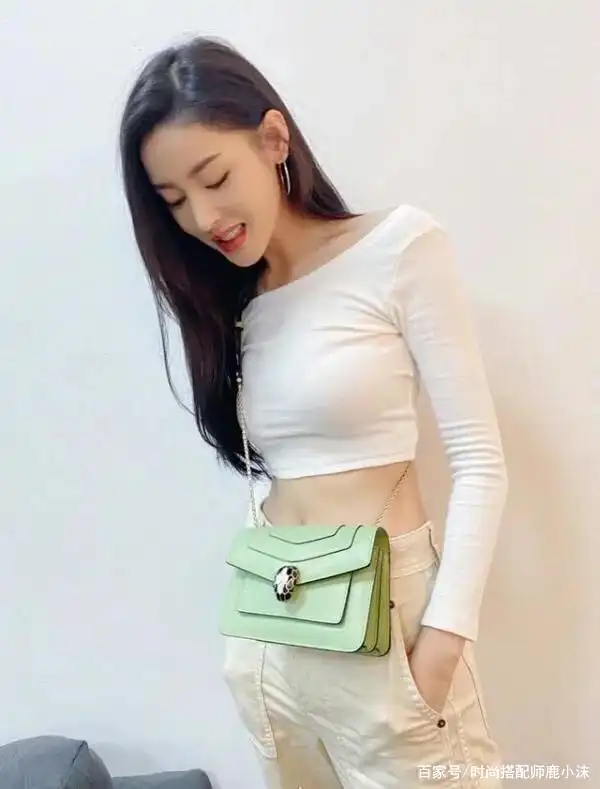 健身明星女神_娱乐圈健身女明星_努力健身女明星